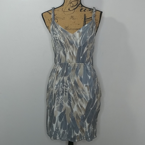 Banana Republic Dresses & Skirts - Banana Republic Silk Abstract Print Dress